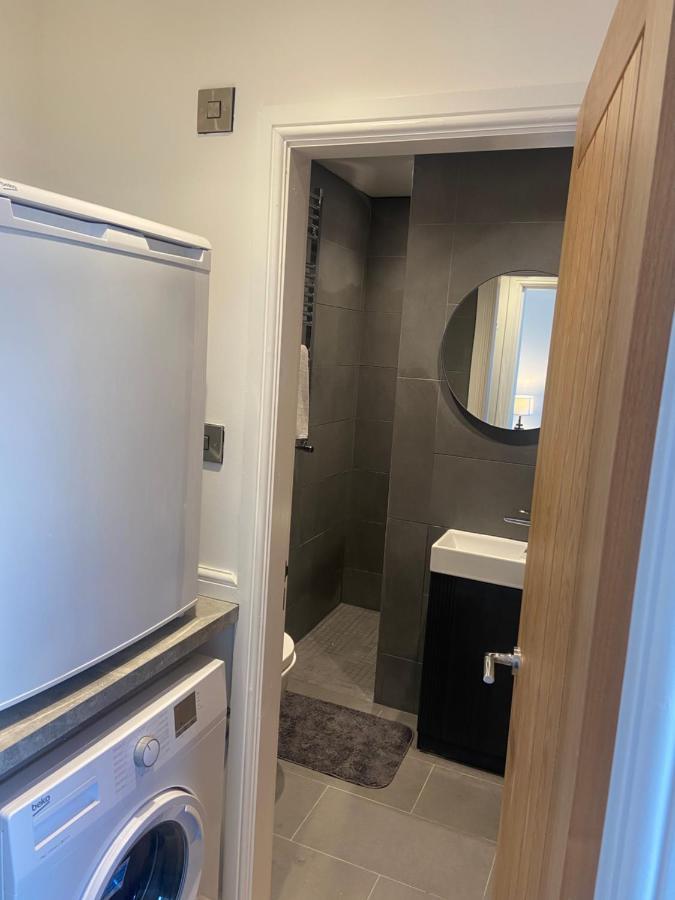 Spacious One Bedroom Ground Floor Apartment Harrogate Eksteriør billede